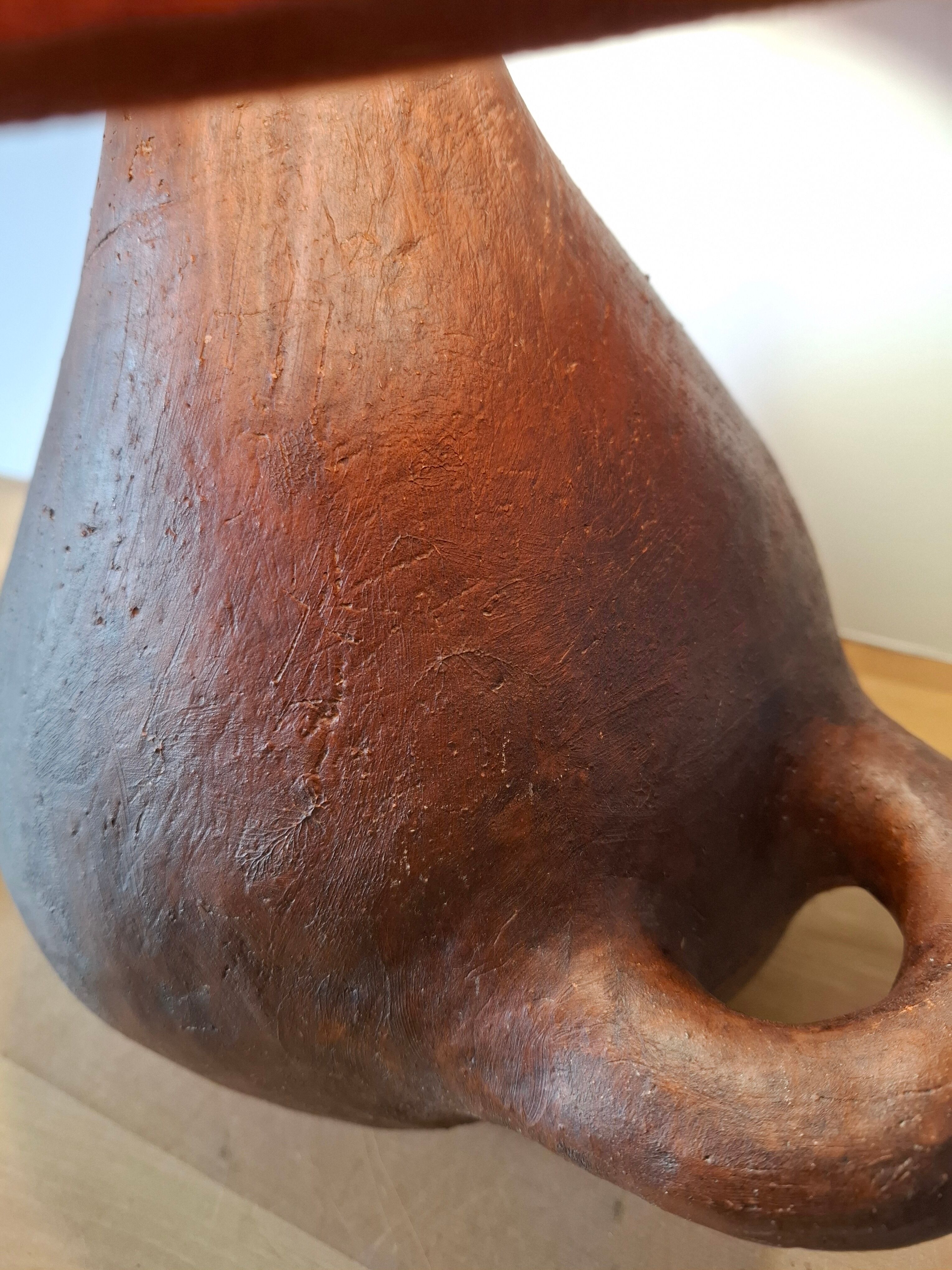 Lampe en terre cuite ancienne