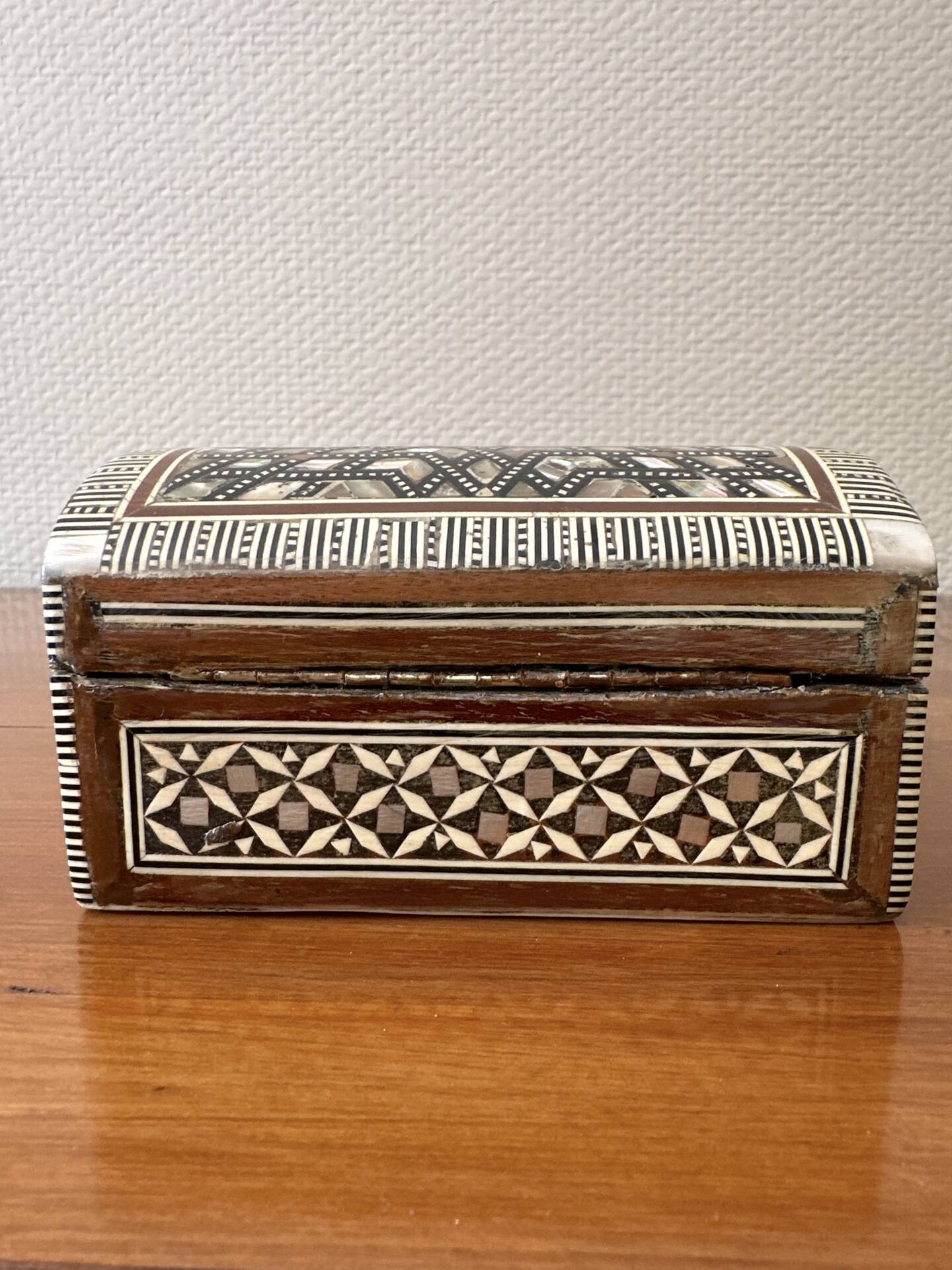 Mother-of-pearl jewelry box with velvet interior