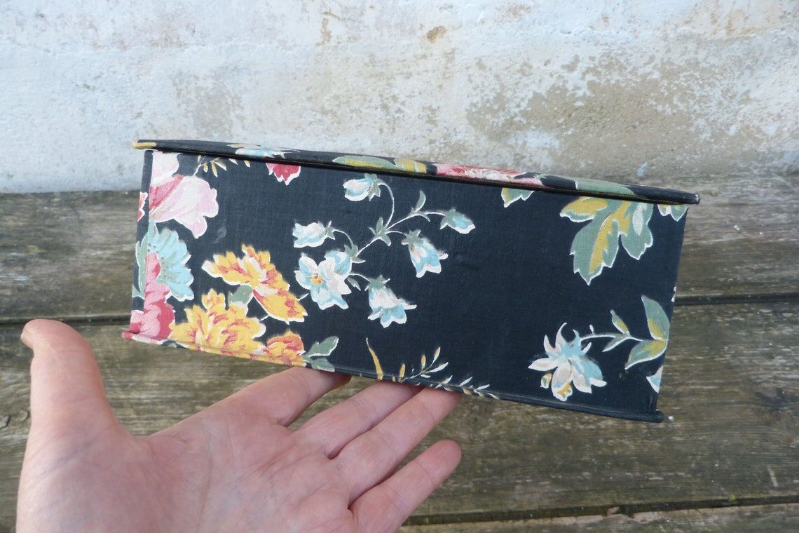 Sewing box 1930 covered floral fabric