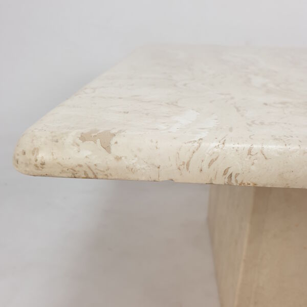 Table basse italienne en travertin, années 1980