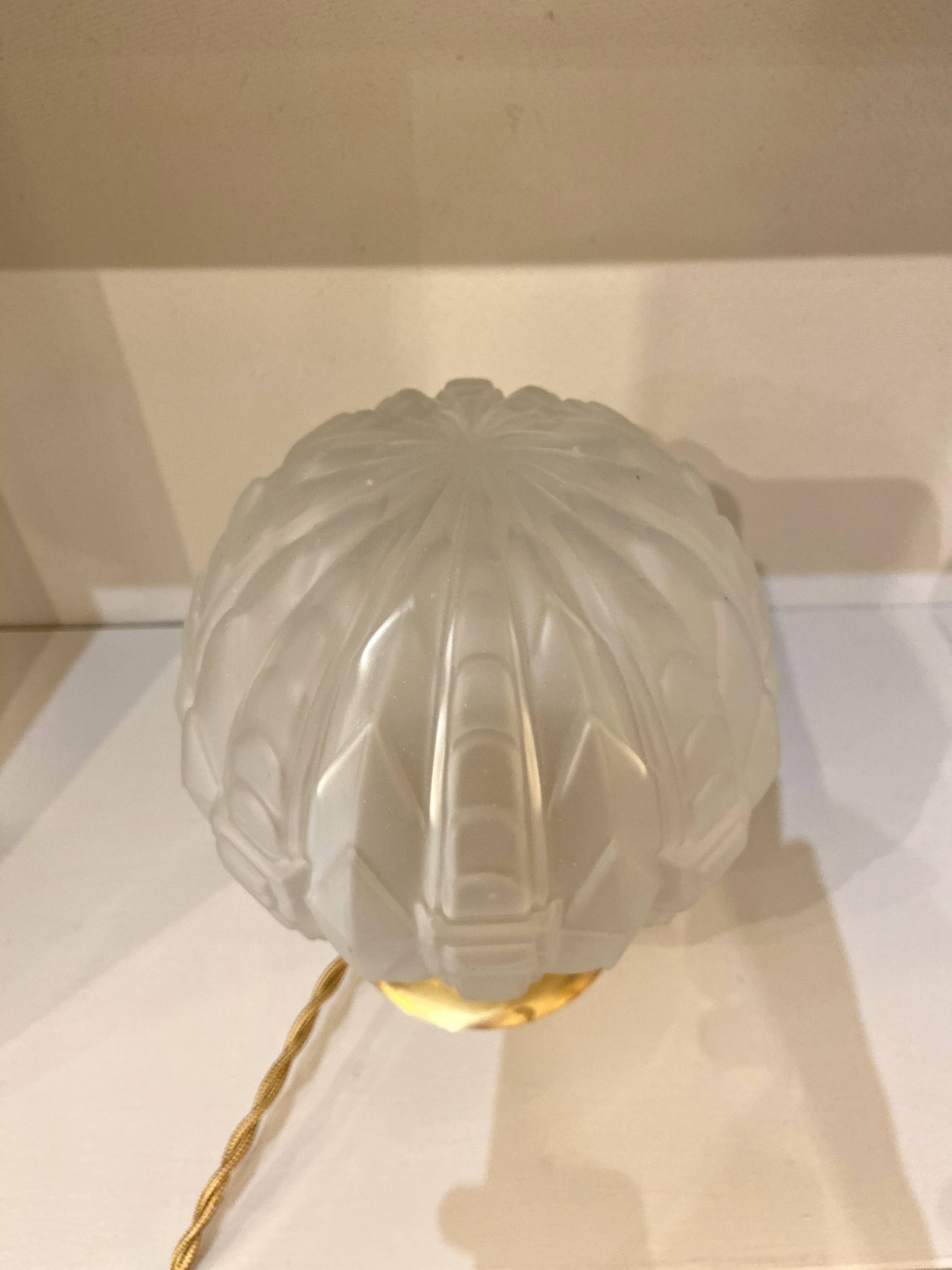 Art Deco globe lamp "scales"