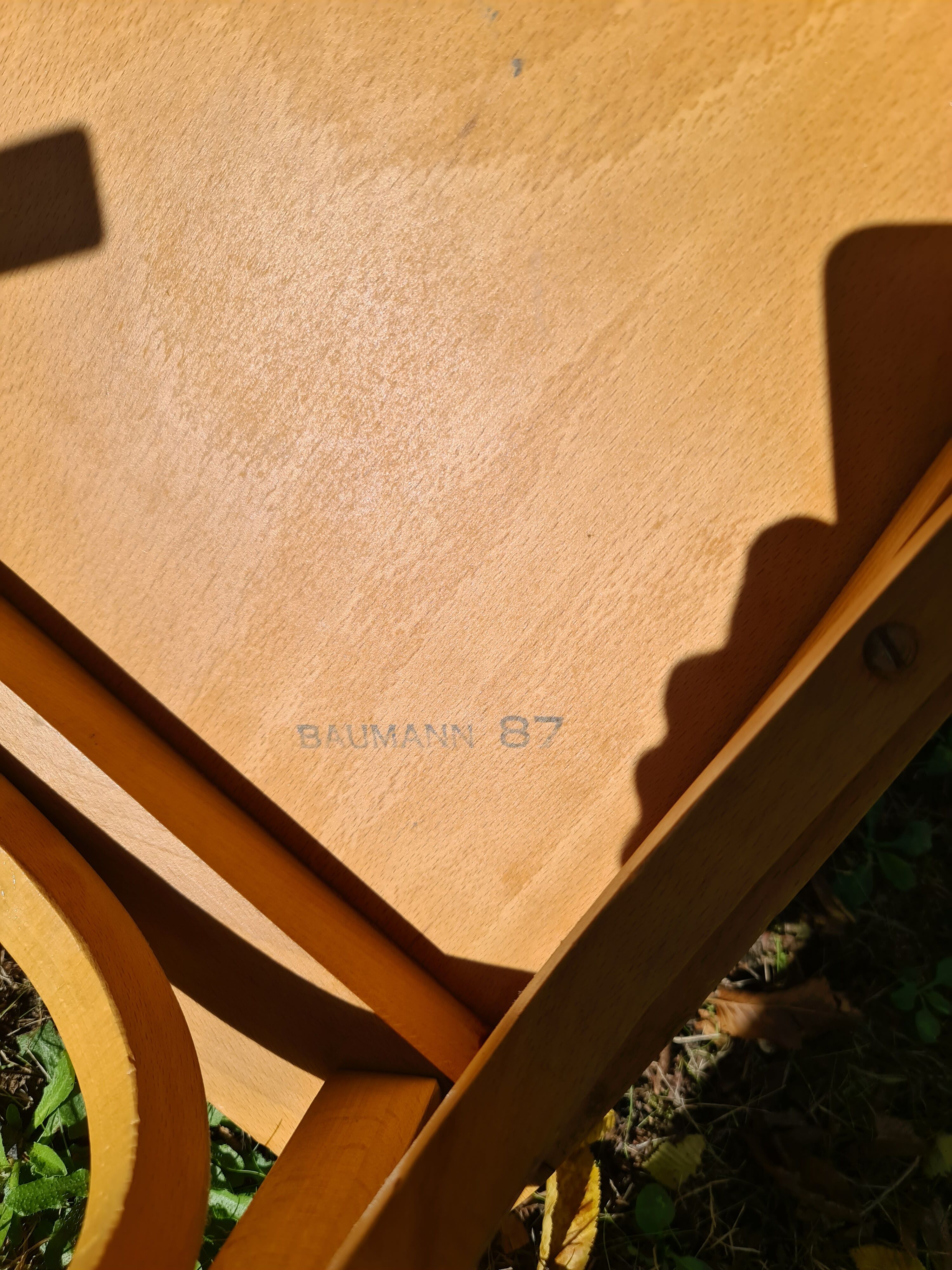 Série de 4 chaises vintage bistrot Baumann 87
