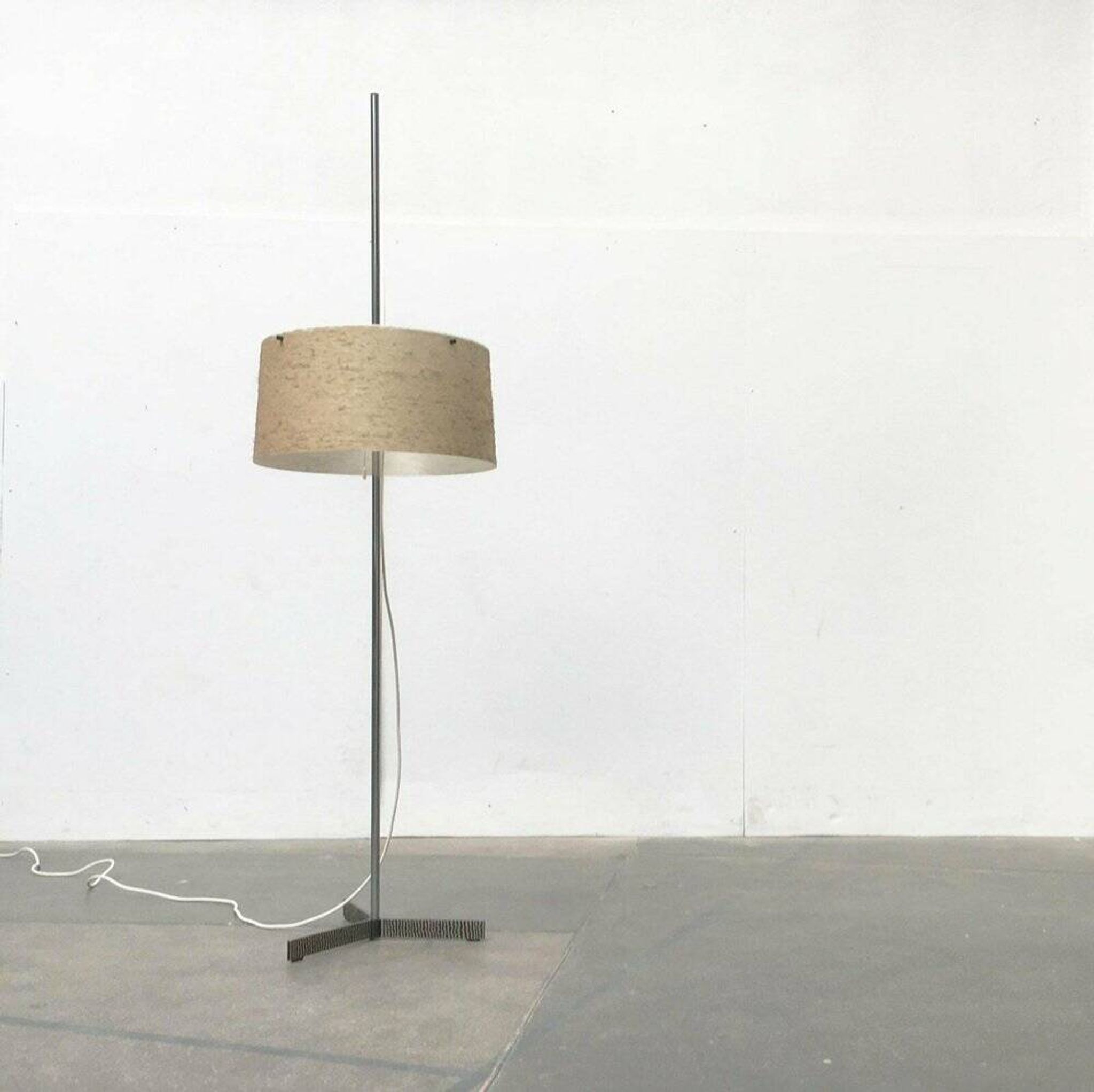 Lampadaire tripode mi-siècle de Kaiser Leuchten, années 1960
