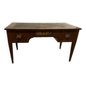 Mahogany flat desk. Louis XVI style, 20th century.