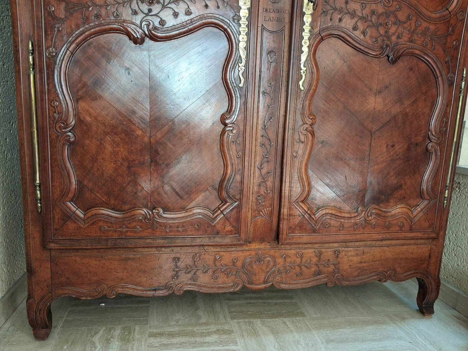 Rennes cabinet from 1858 signed