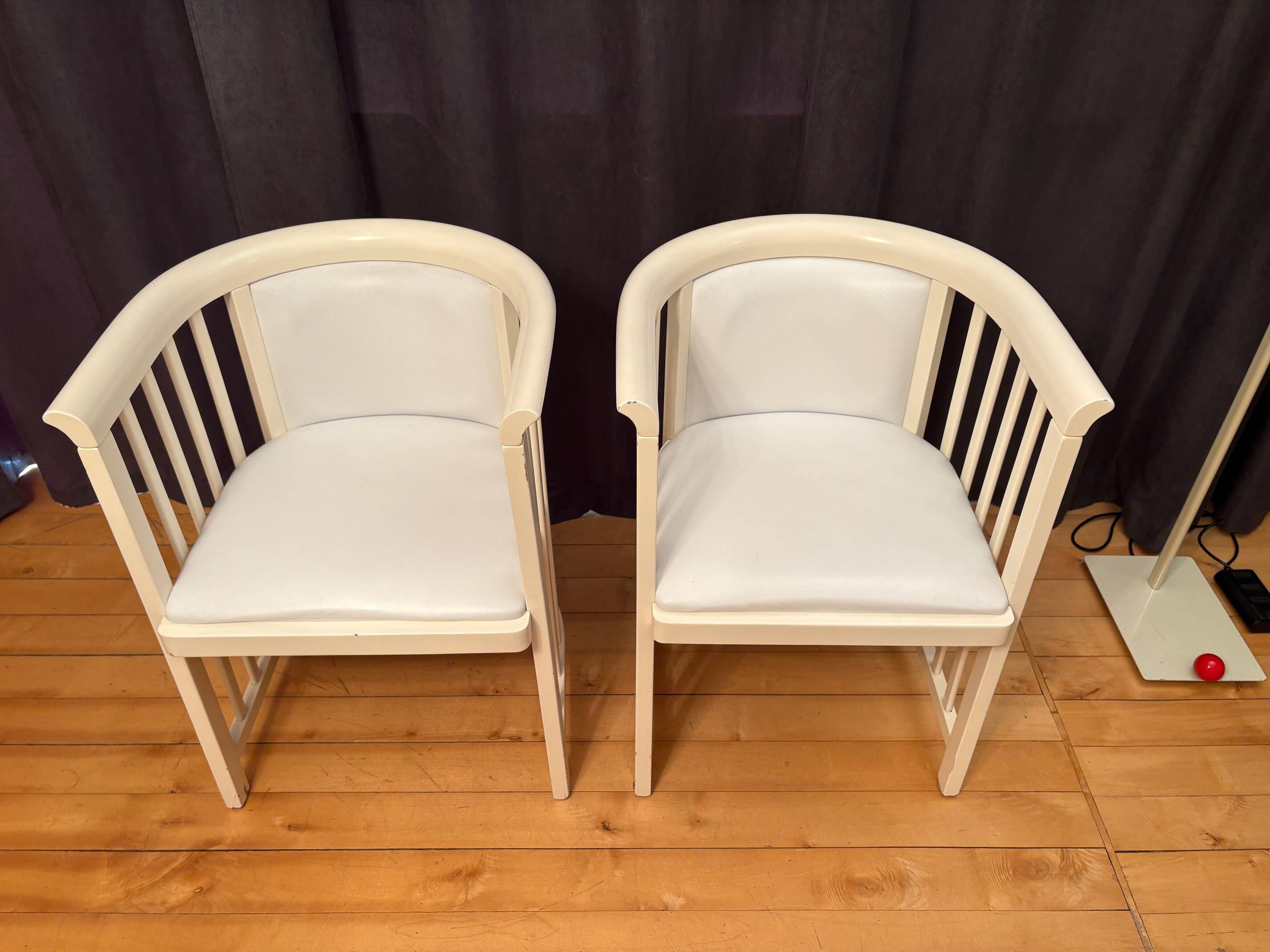 Pair of armchairs designed by Josef Hoffmann for Cabaret Fledermaus, Austri