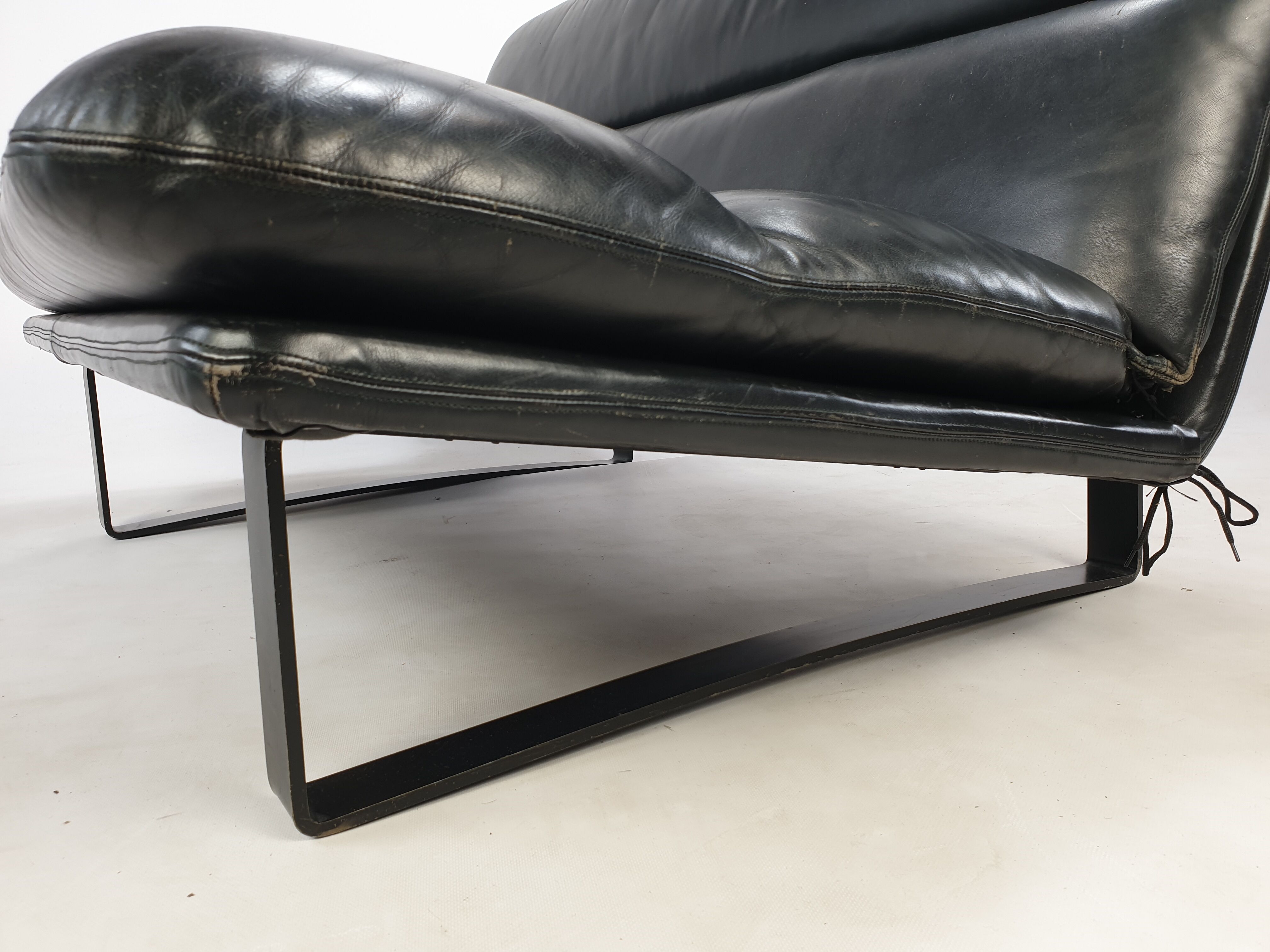 Mid Century 2-Seater Sofa by Kho Liang Ie for Artifort, 1960s