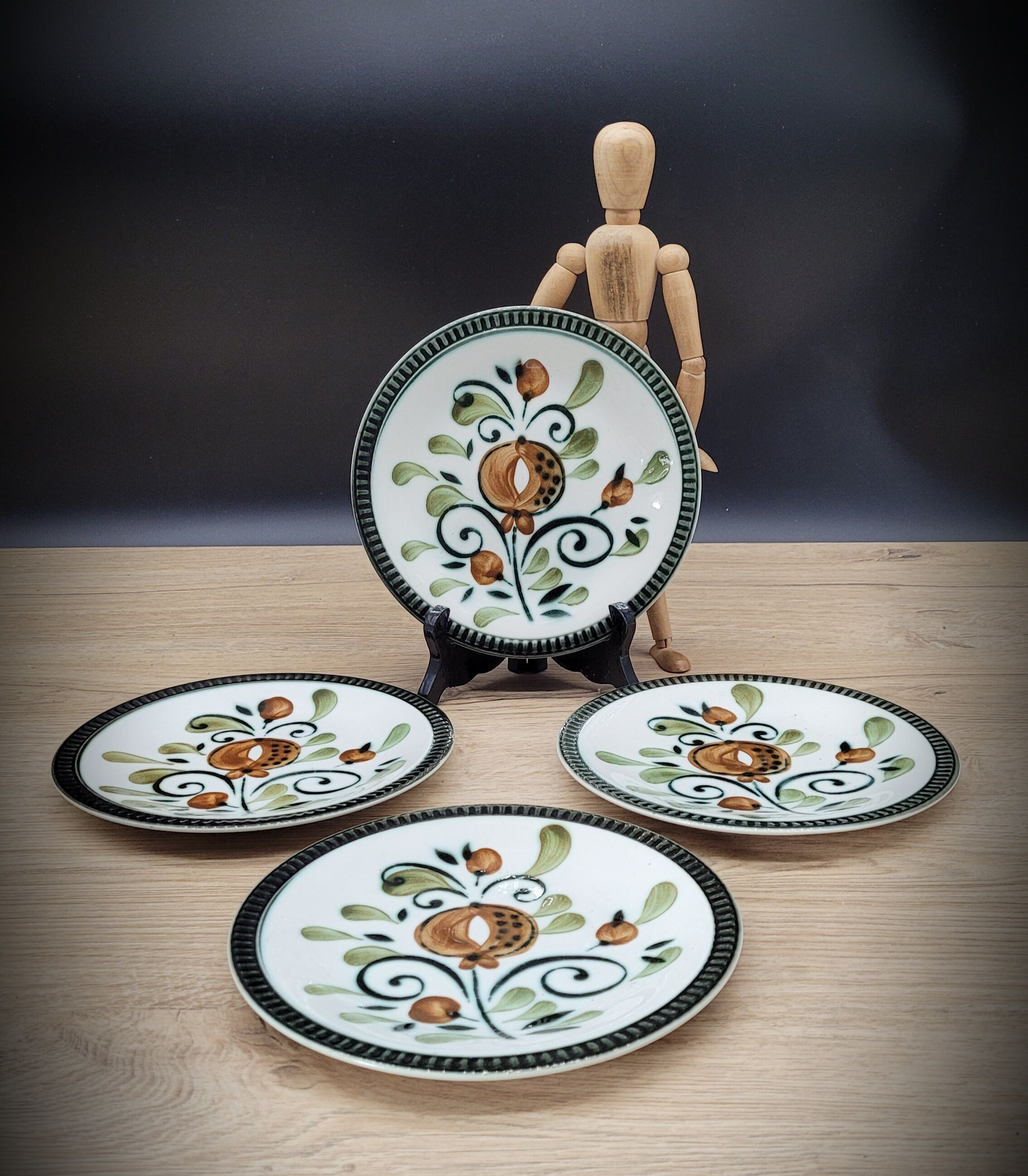 Set 4 plates Boch Argenteuil