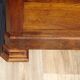 Commode en noyer de style et époque Louis Philippe