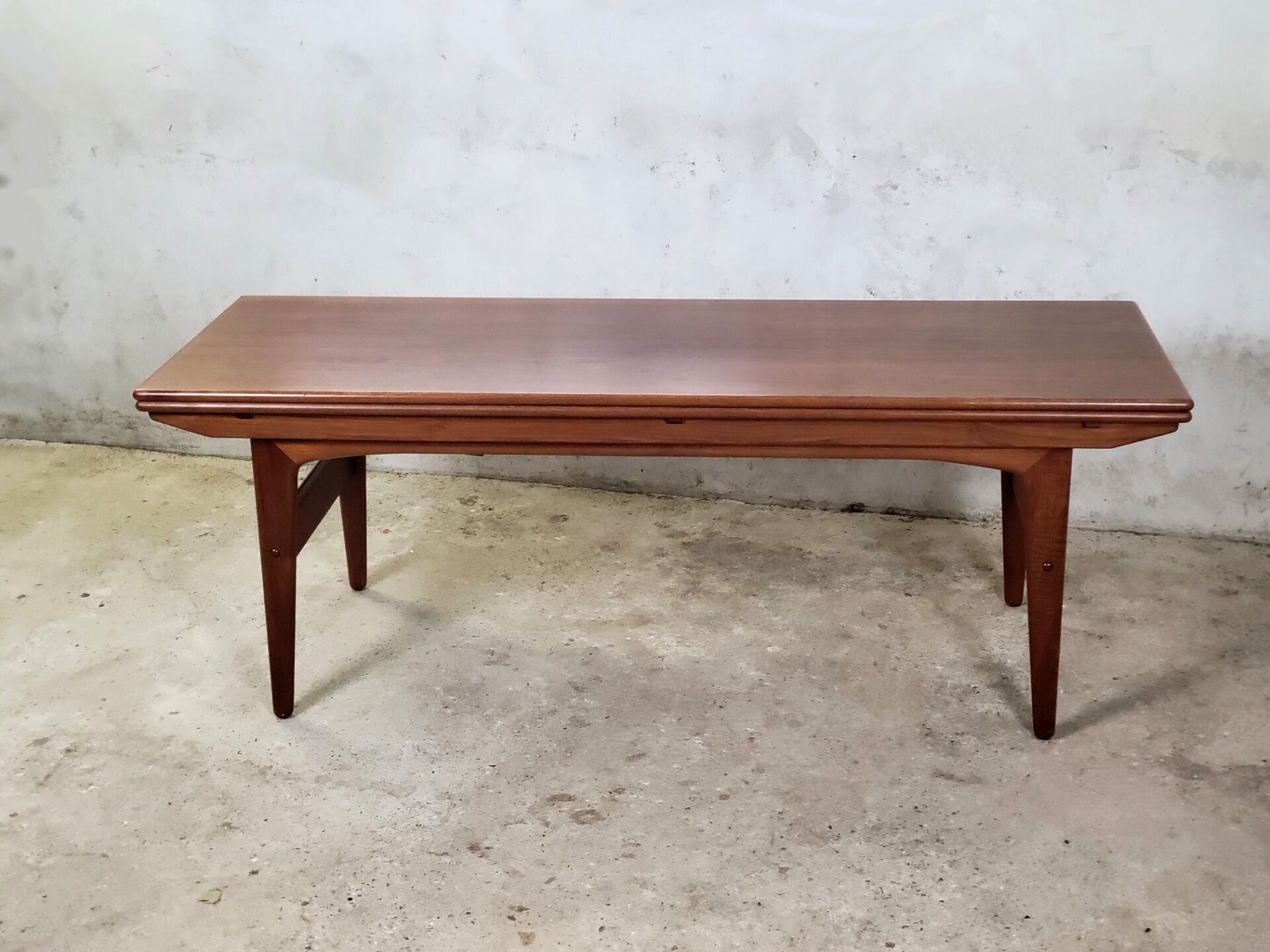 Danish height-adjustable coffee table by Trioh, 1960