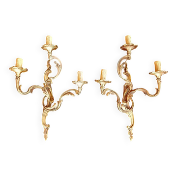 2 appliques 3 bras en bronze de style Louis XV rocaille