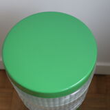 Green outdoor lamp, box 1970