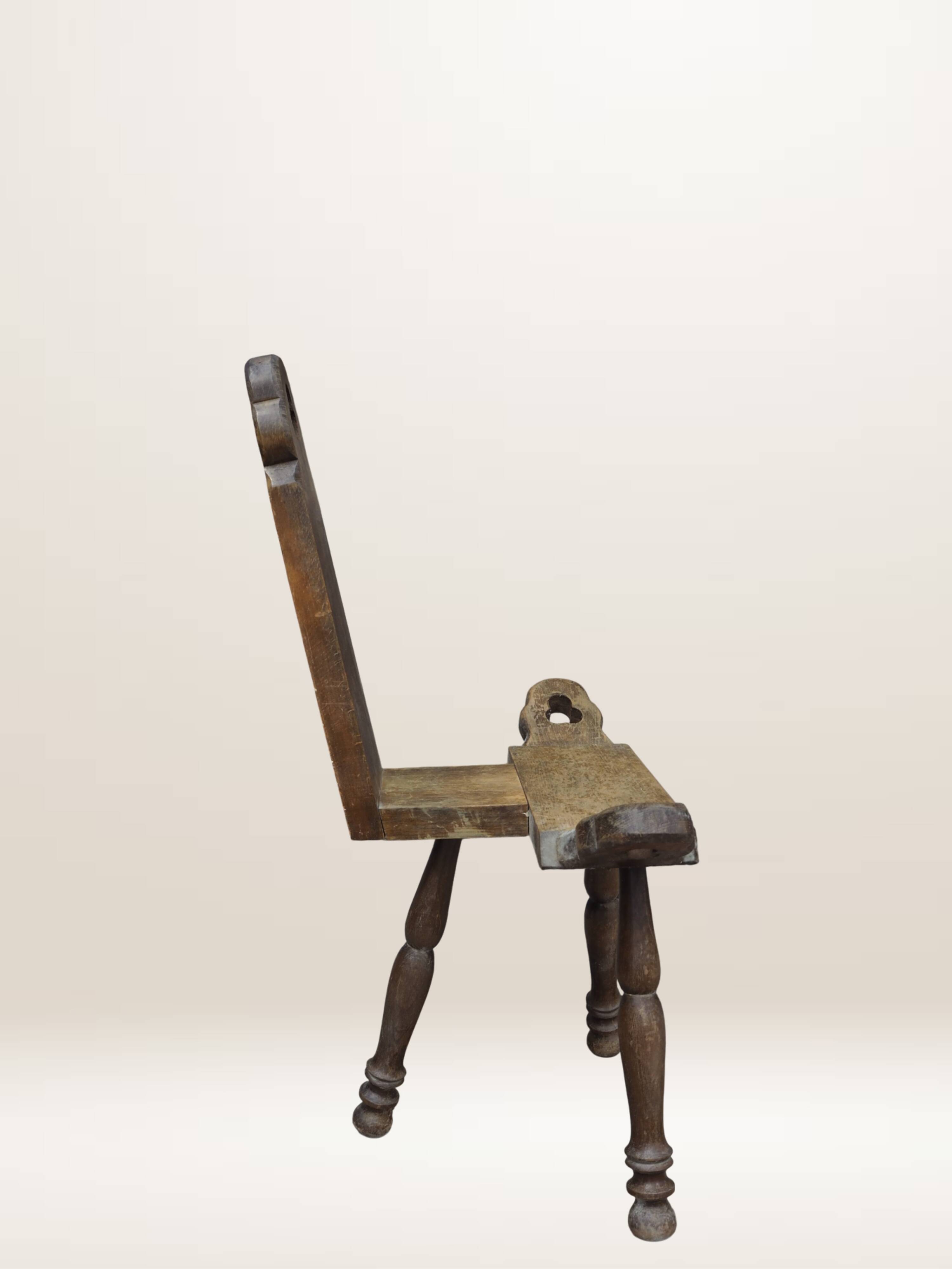 Tripod wooden farmhouse chair