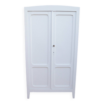 Armoire parisienne