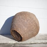Old basket, burgundy XL straw and bramble, woven basket, interior decoration, pantry, cache
