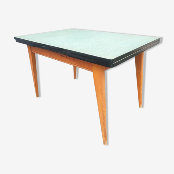 Expandable compass feet table and green vinyl tray from China