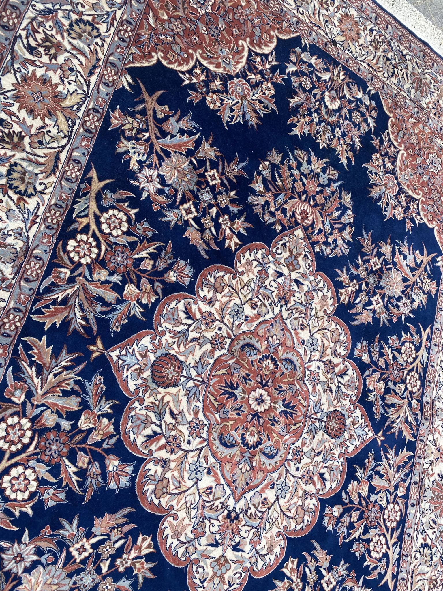 Nice big vintage carpet Sino Persian fine handmade 185x285 cm