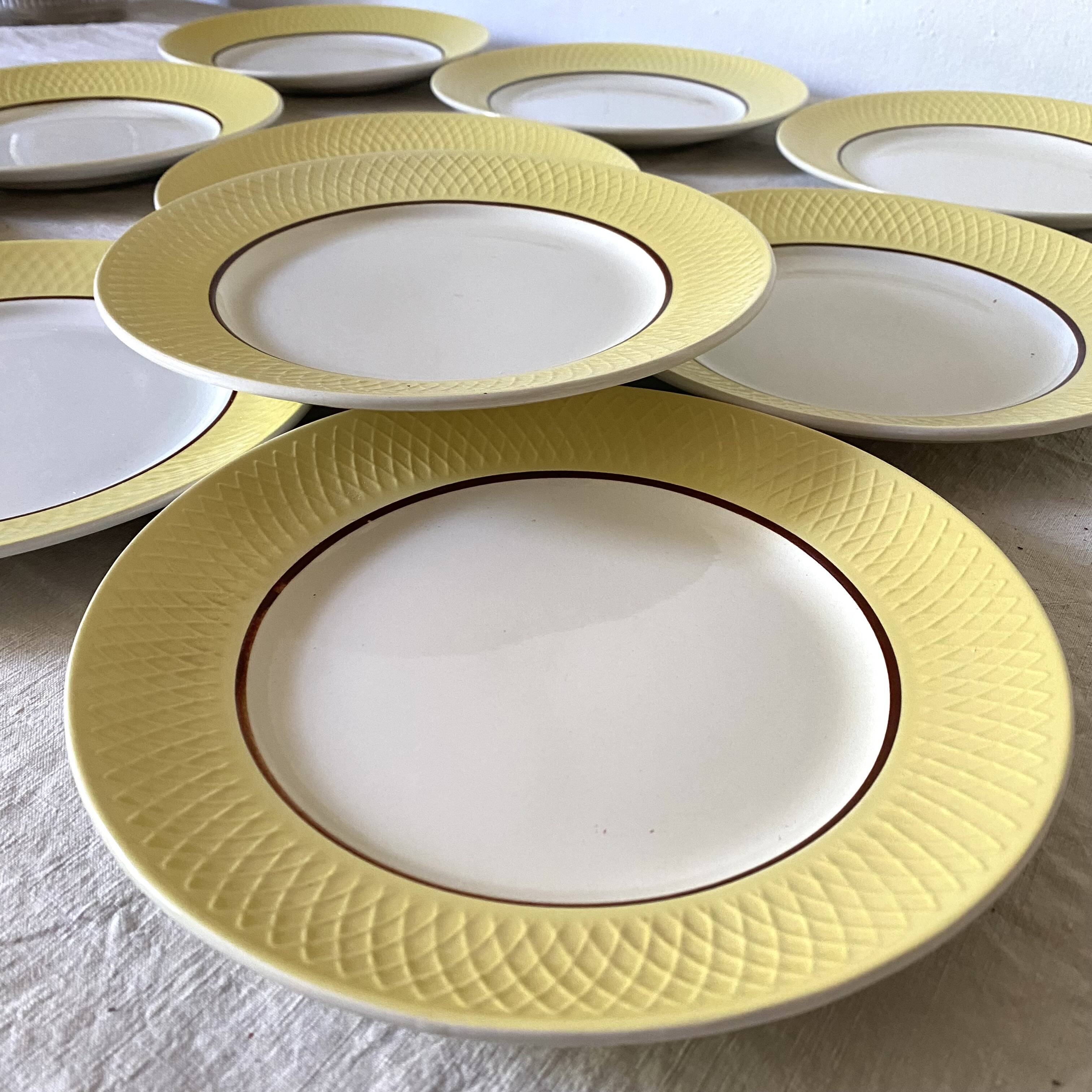 60s flat plates Moulin des Loups