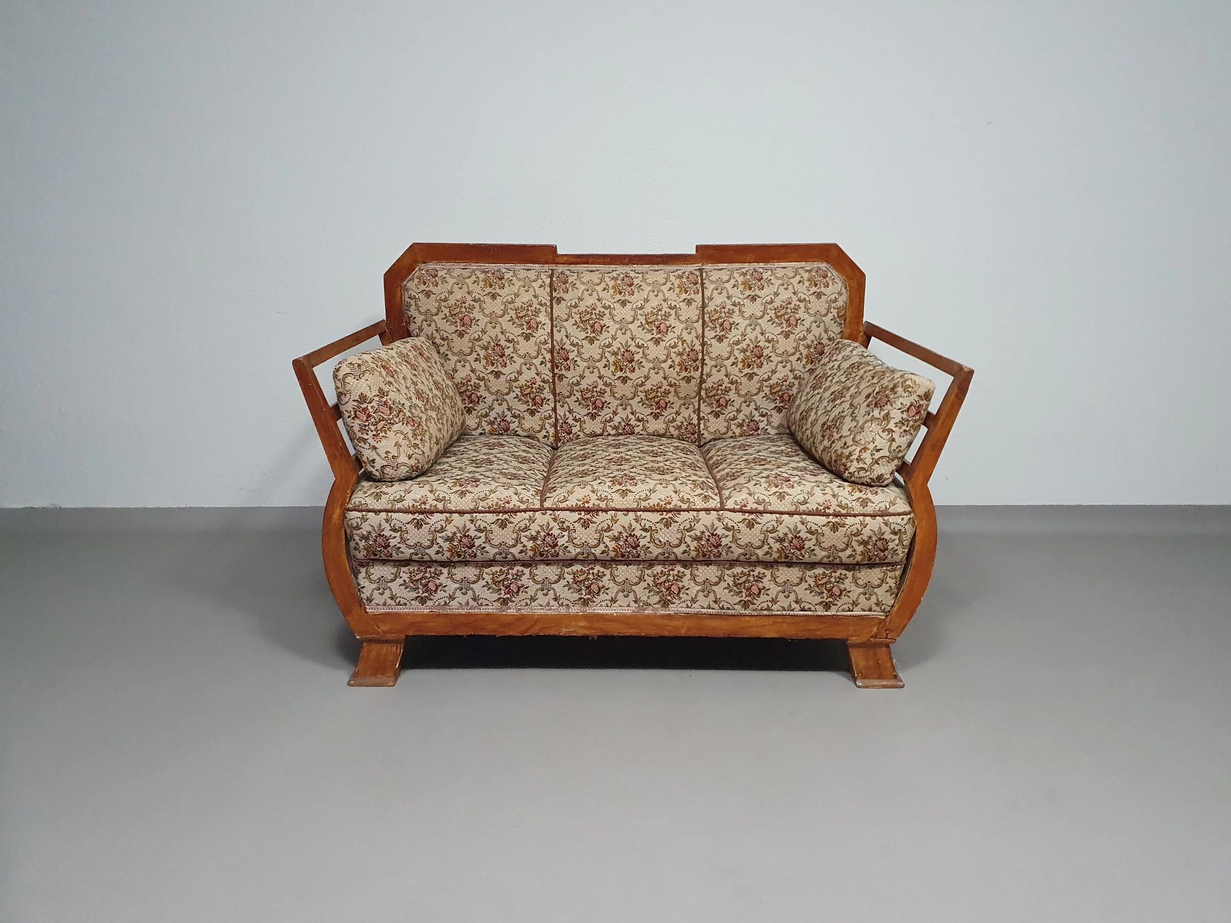 Small sofa 1930s
