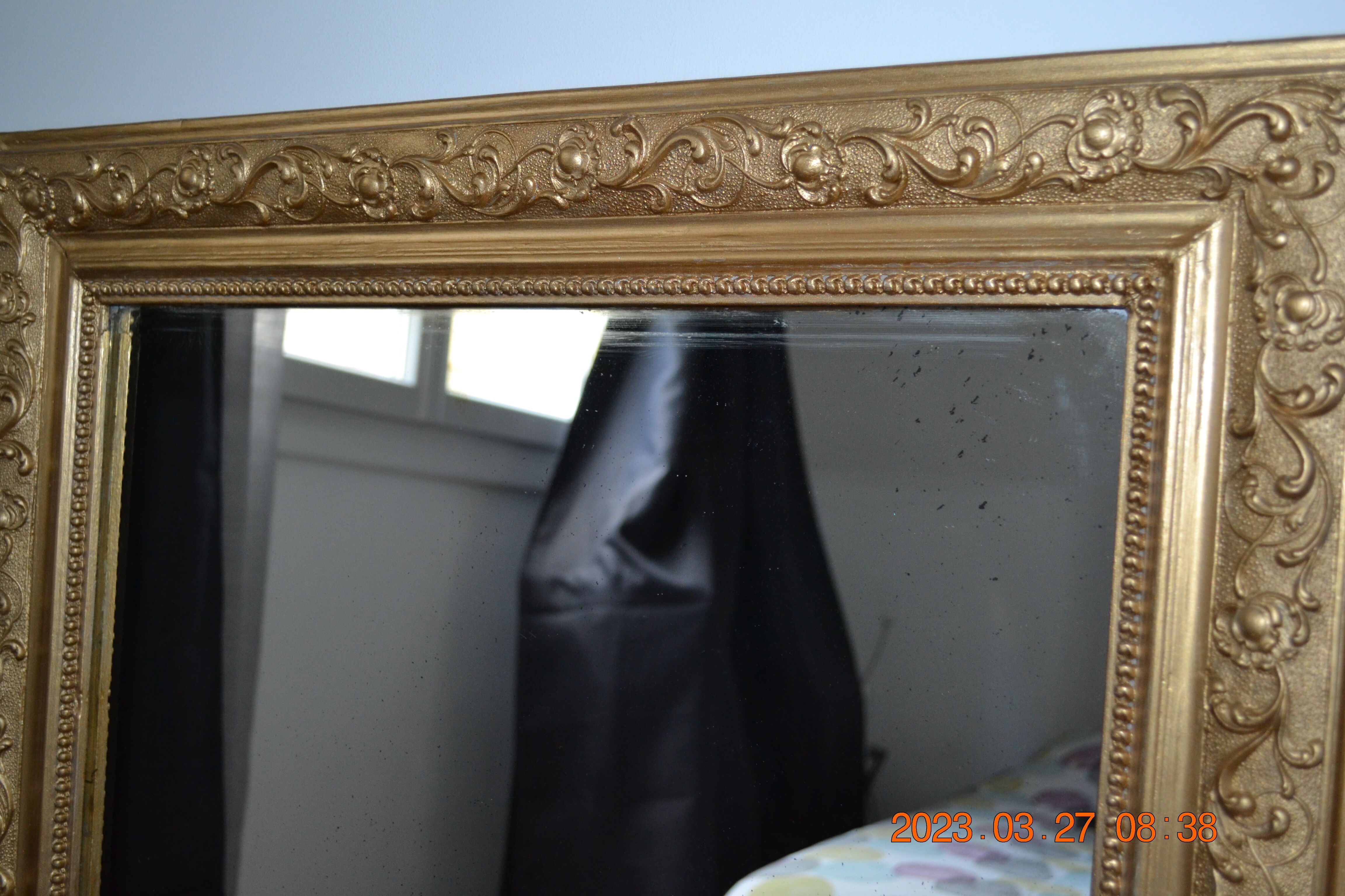 Mirror with gilded frame – Mid-twentieth century