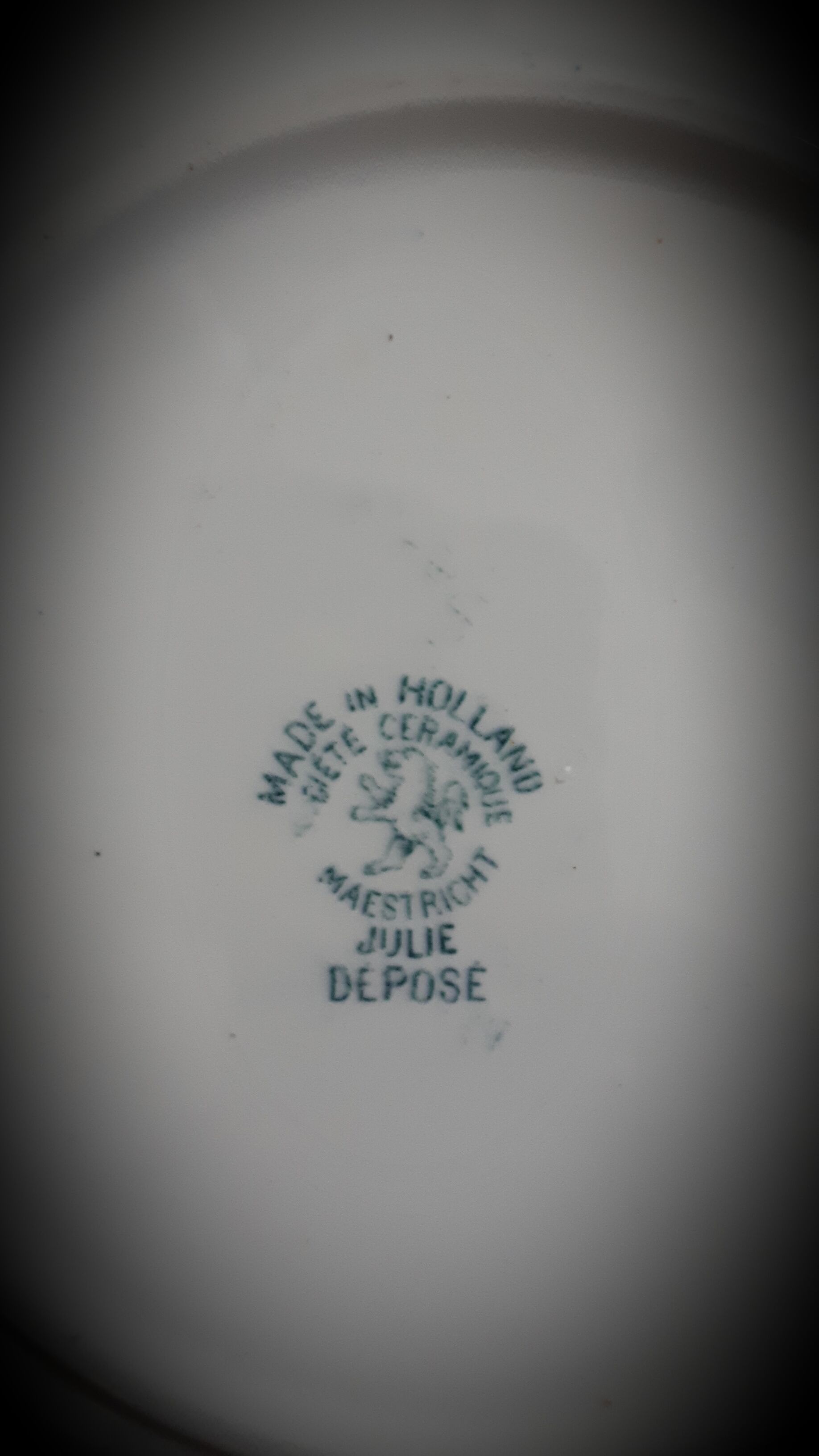 Julie Maestricht Plate