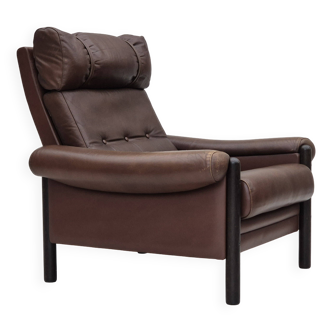 1970s, Danish armchair, original condition, furniture leather, dark oak wood.
