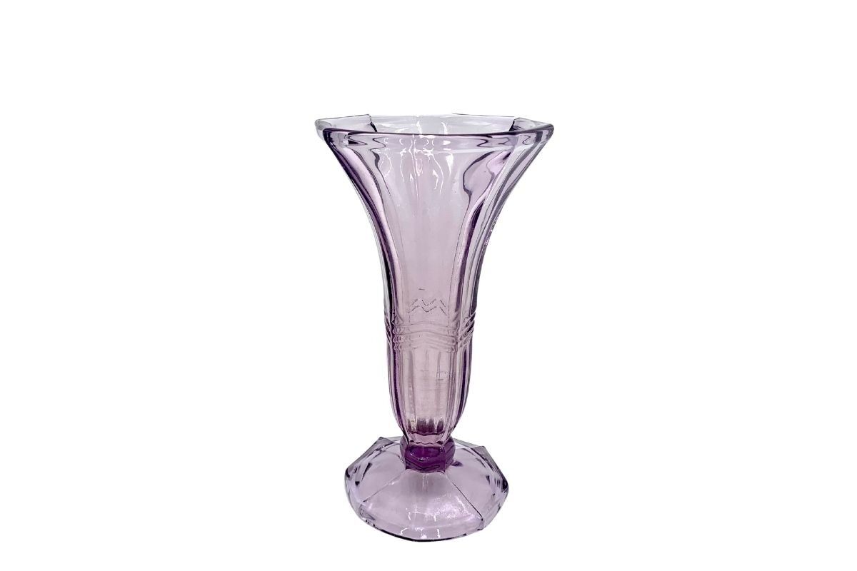 A purple Art Deco vase, Huta Zawiercie, Poland, 1960s