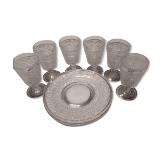 6 assiettes & 6 verres assortis