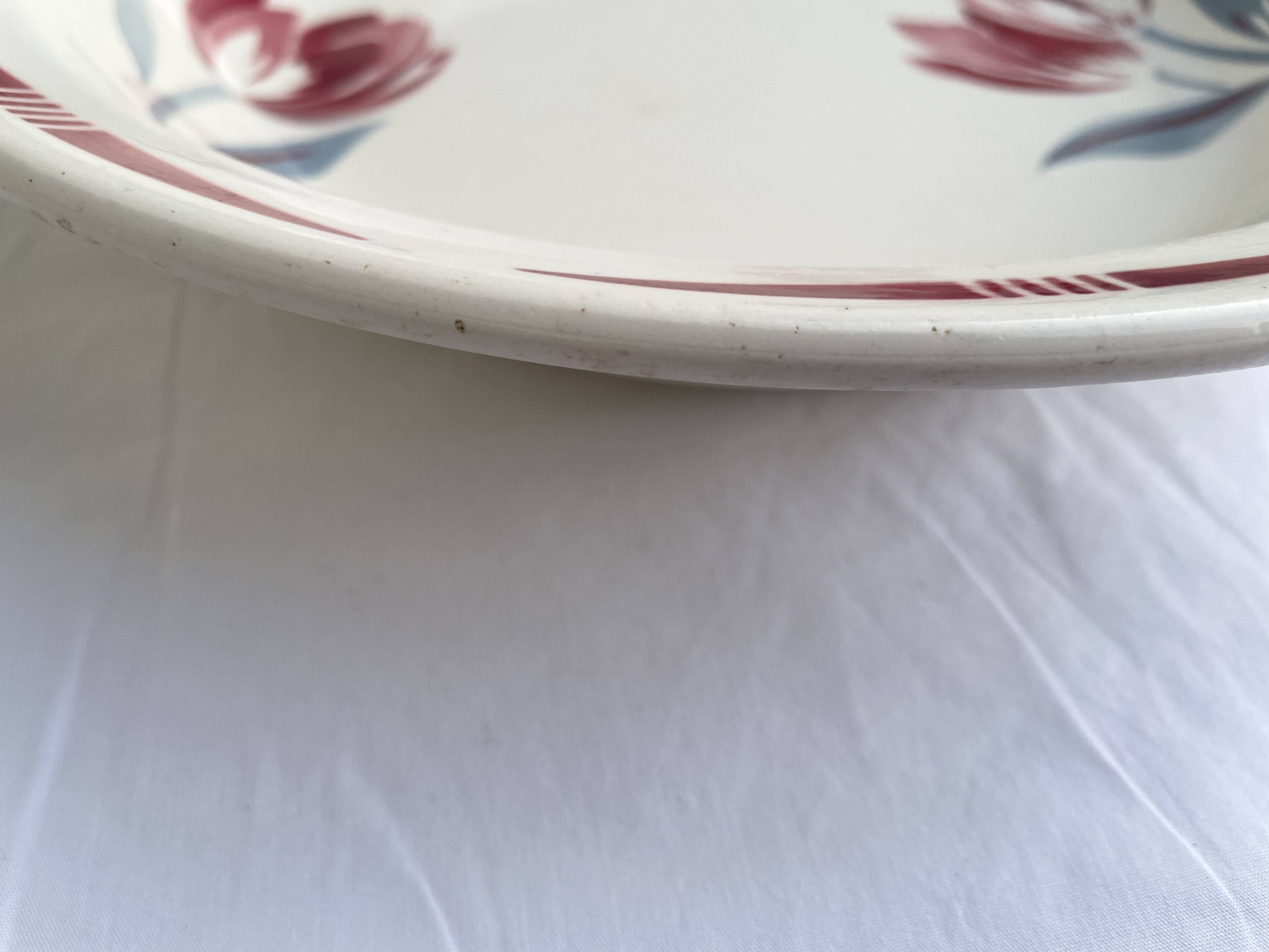 Antique shallow dish Badonviller tulip decoration