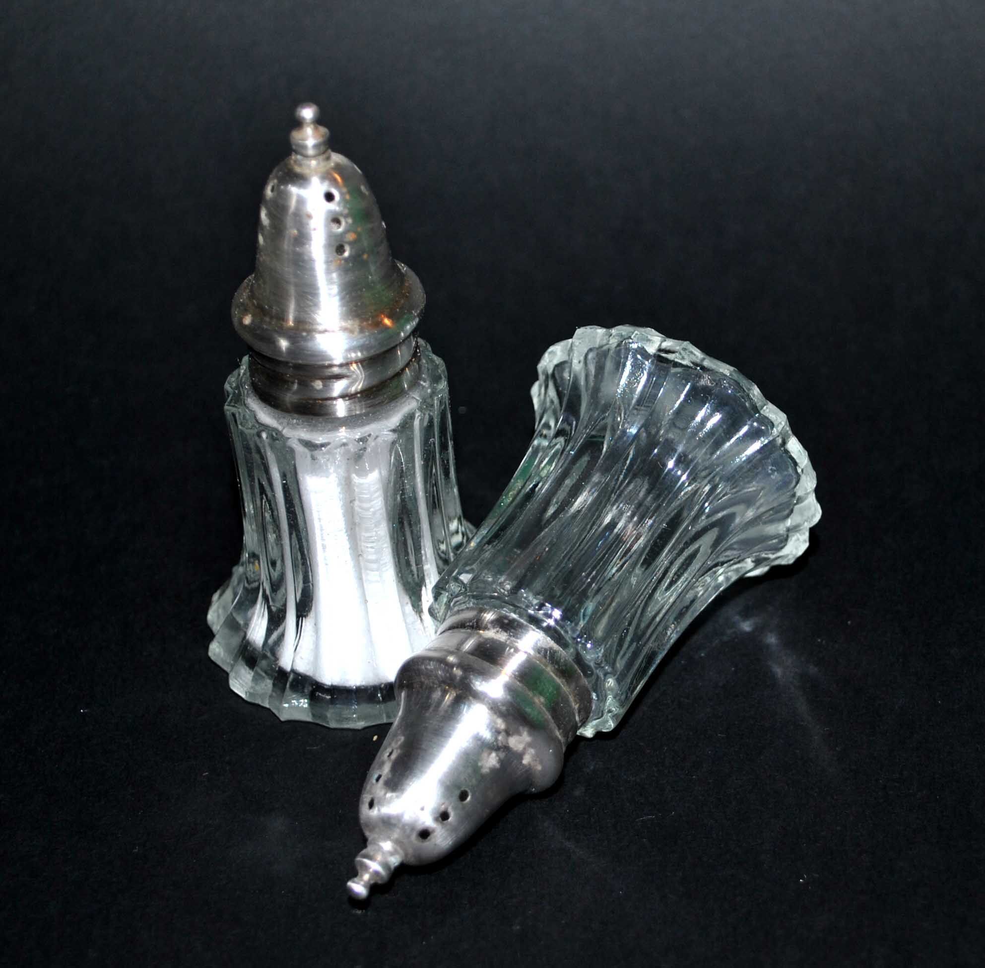 Vintage molded glass and silver metal salt shakers - salt pepper BISTROT