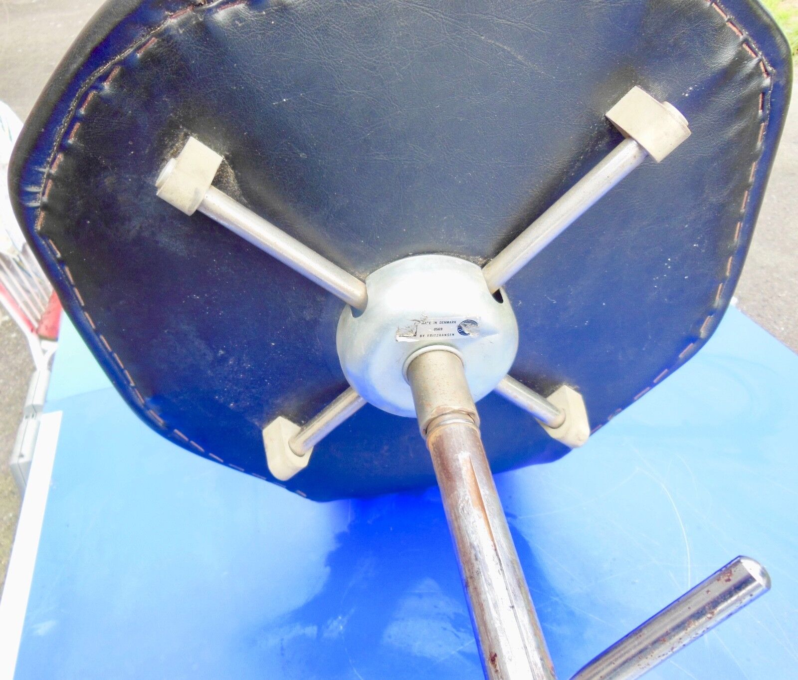 Arne Jacobsen for Fritz Hansen Chair secretary "0569" or "Hammer" original edition -vintage