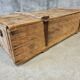 Coffre ancien table basse XIXe siècle 57x152 cm