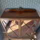 English style display case 1900