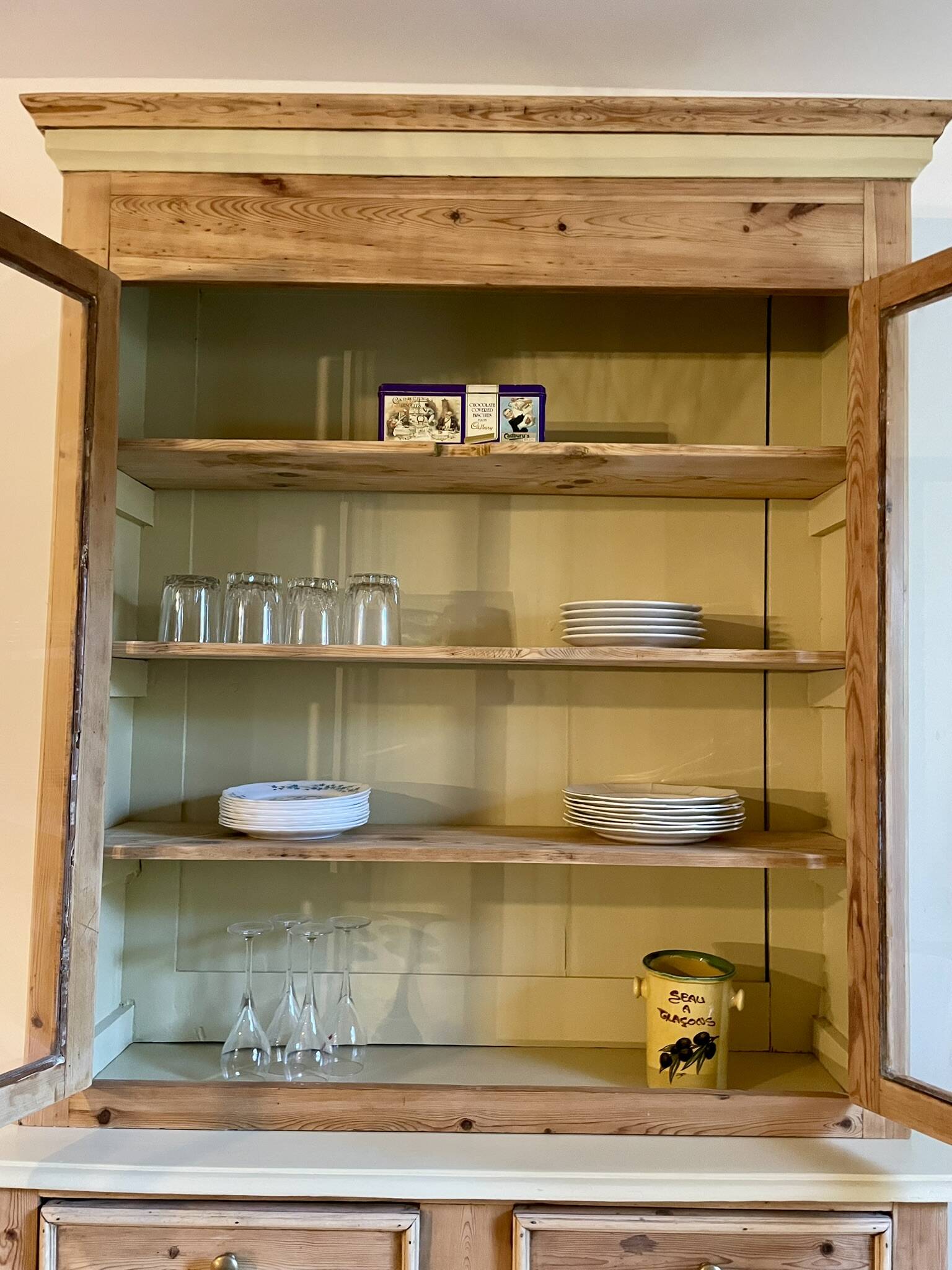 Sideboard or bookcase