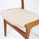 Set of dining room chairs in teak and upholstered with light fabric, designed by erik buch, 1960s