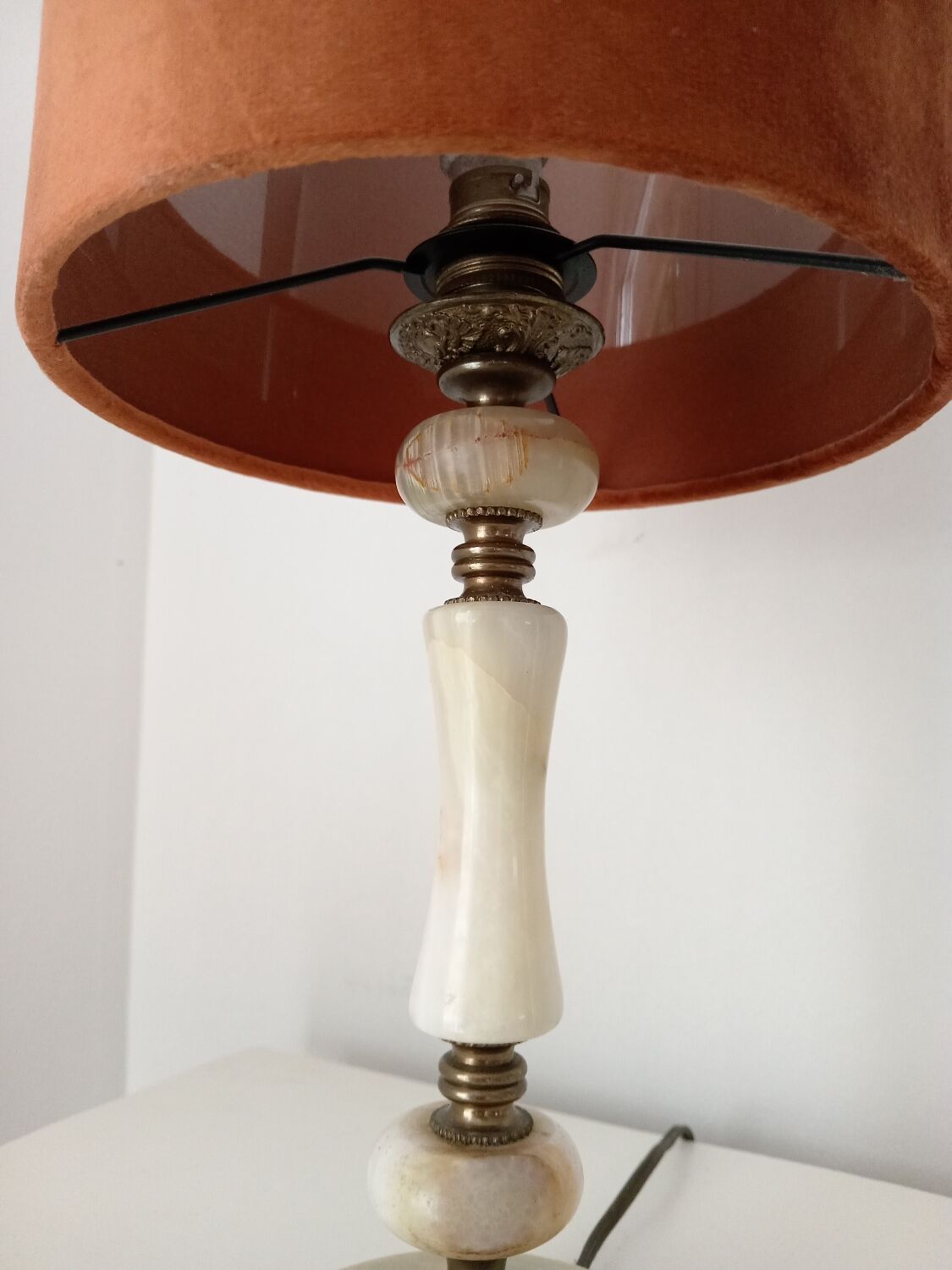 Onyx lamp