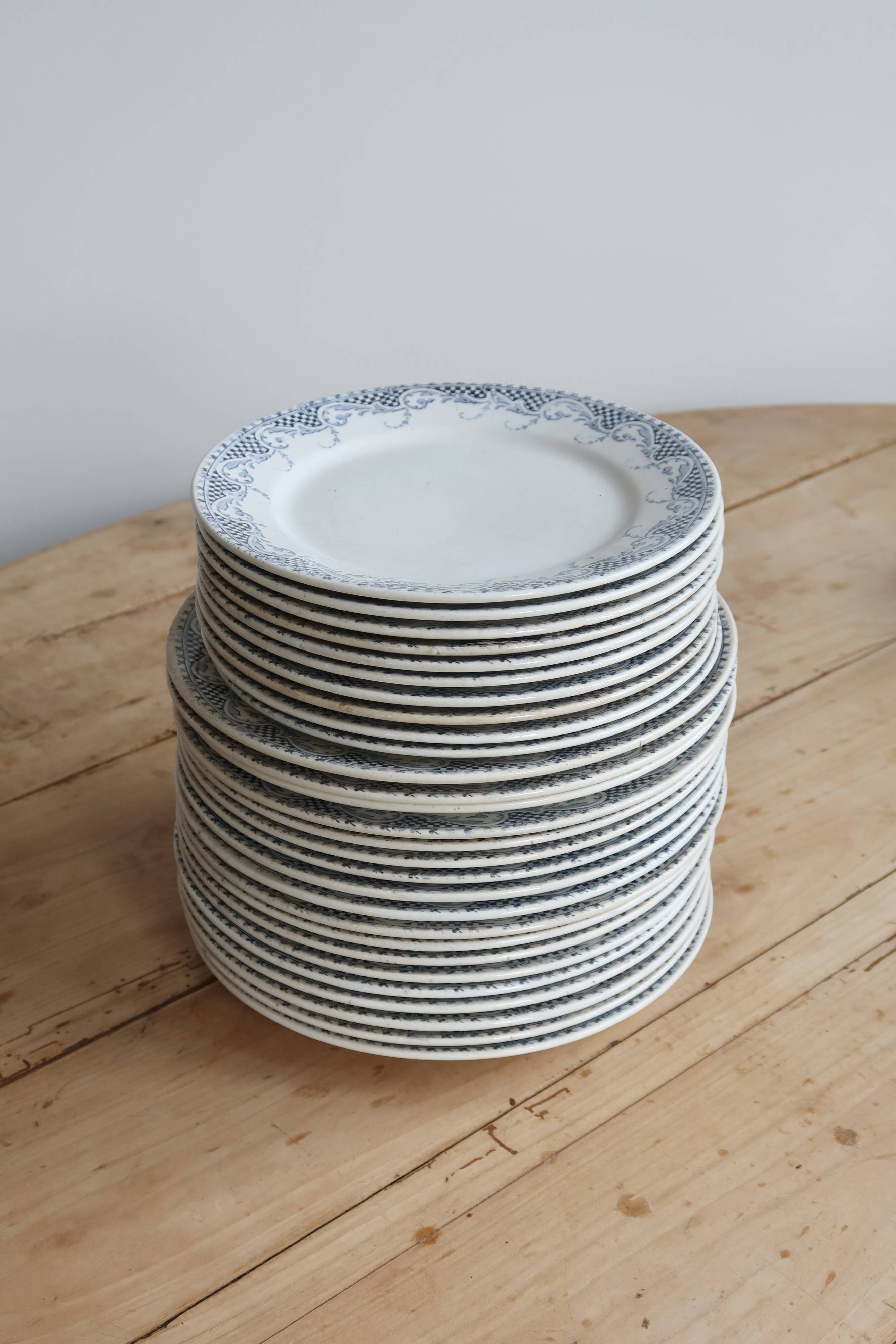 6 flat plates made of ironstone Sarreguemines U&C model Luchon