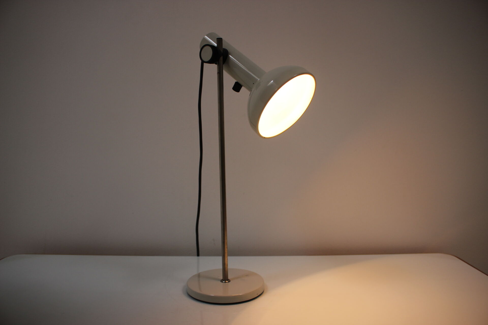 Mid-century adjustable table lamp, 1970's