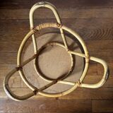 Small vintage round table in osie.