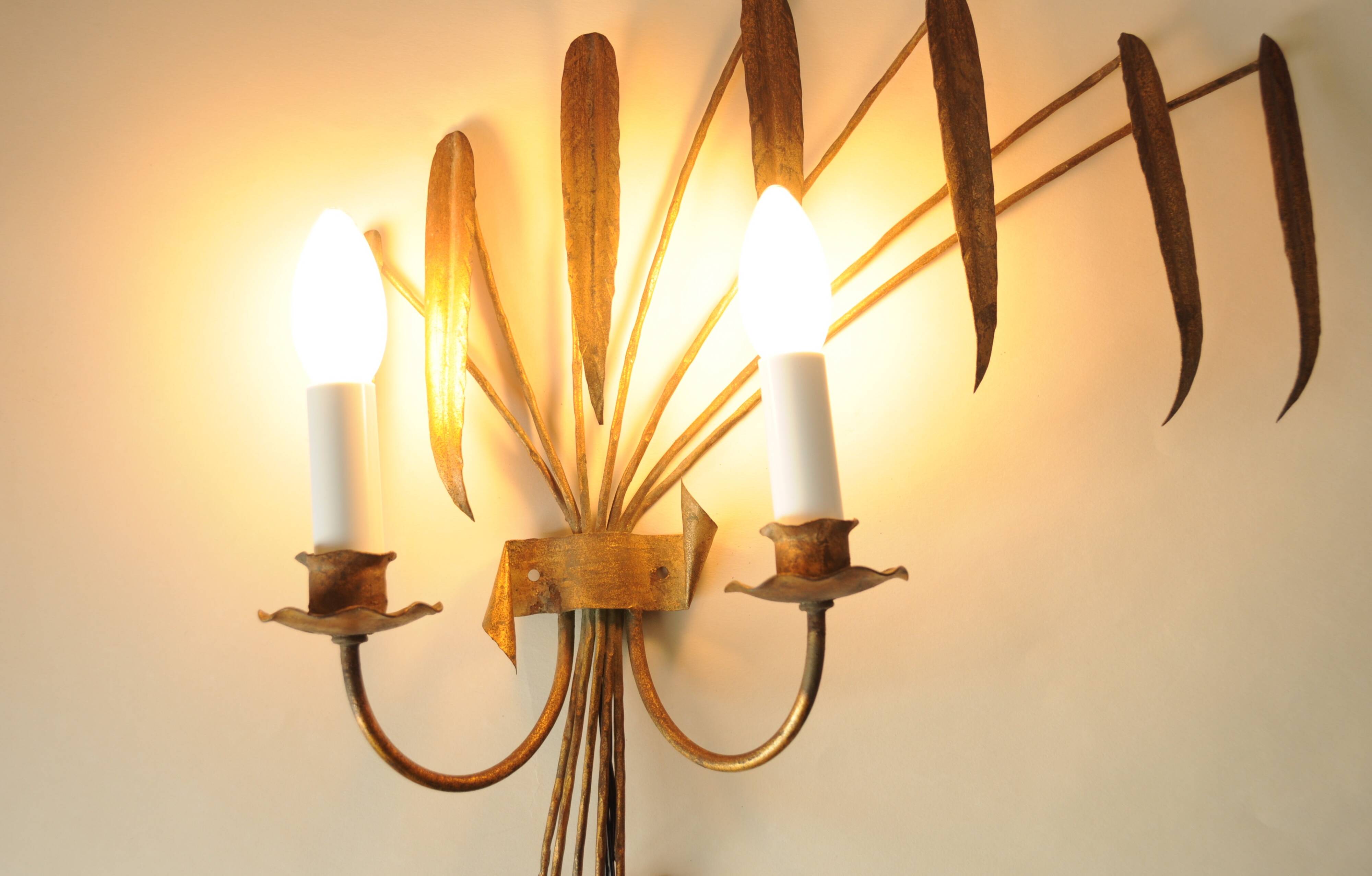 Palm Tree Wall Light in Patinated Gold Metal