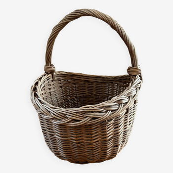 Wicker basket