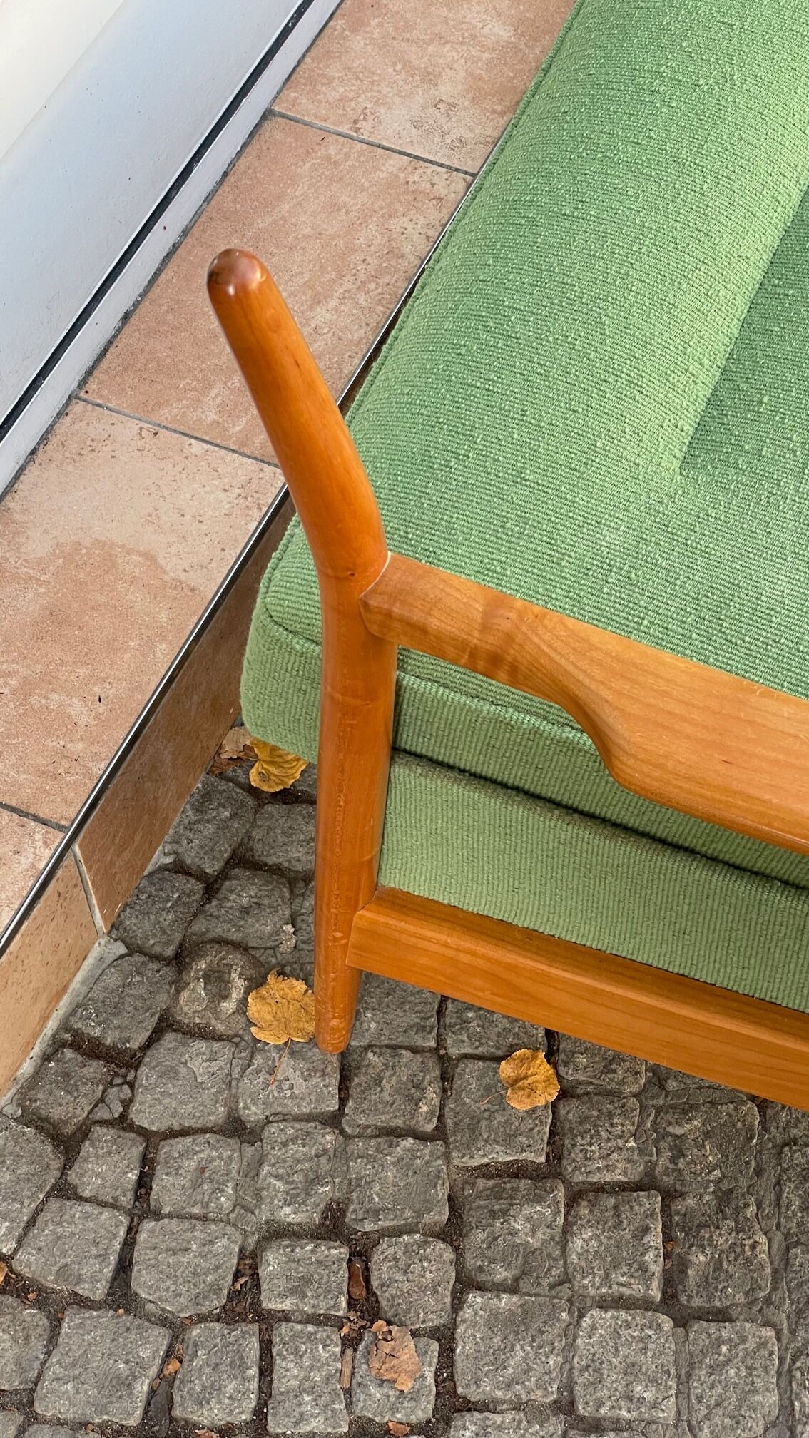 Daybed of the 60s vintage in wood and fabric