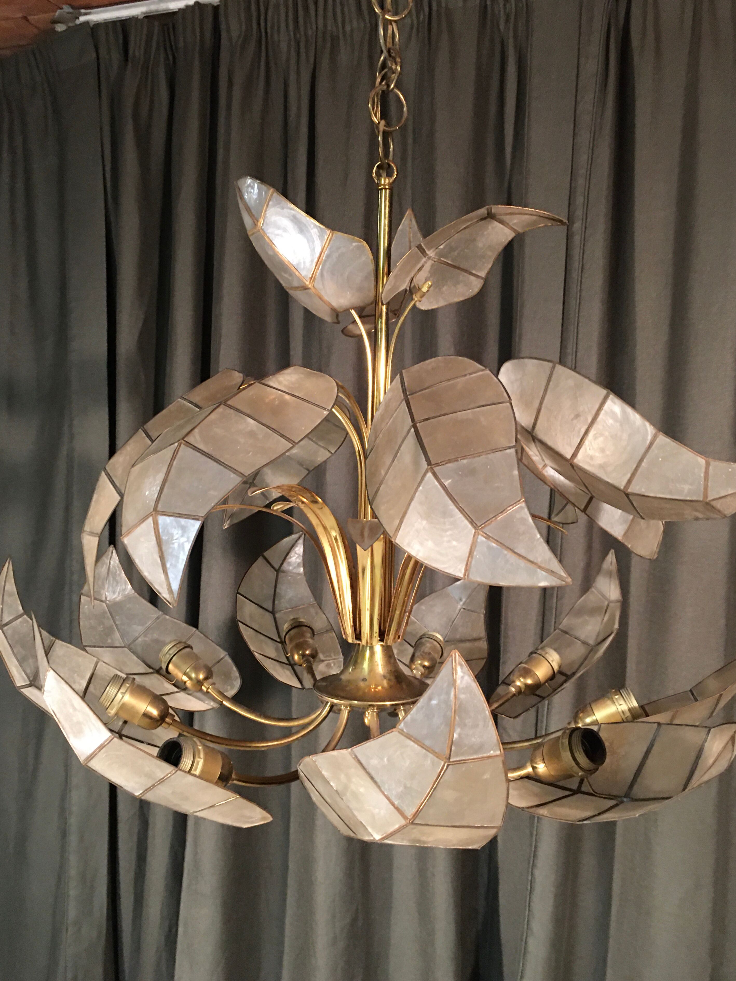 Mother-of-pearl light 1970