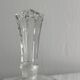 Petit flacon en verre facetté transparent