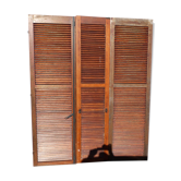 Set of 3 louvered shutters