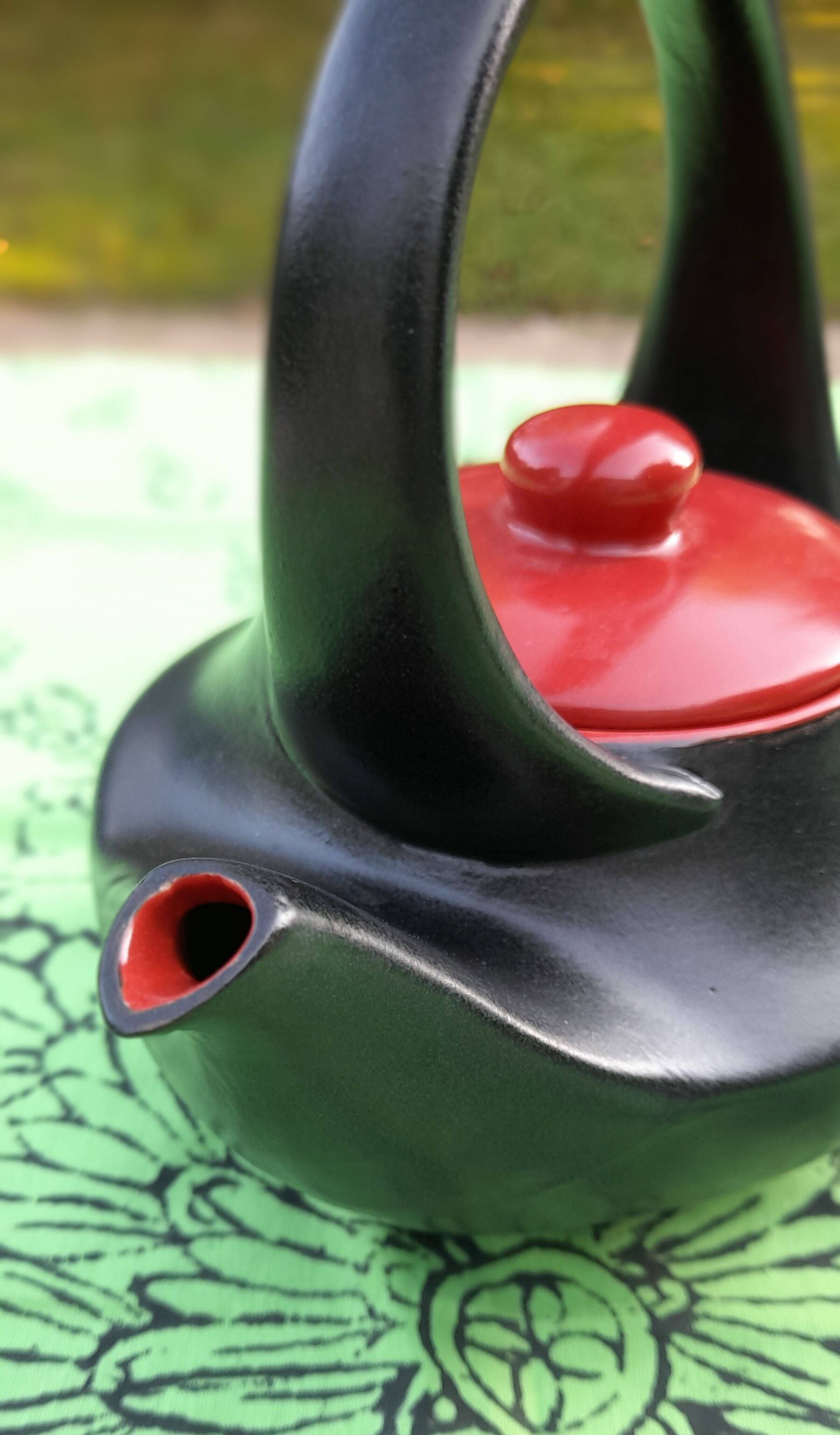 Ceramic teapot 2 shades black & red, original design
