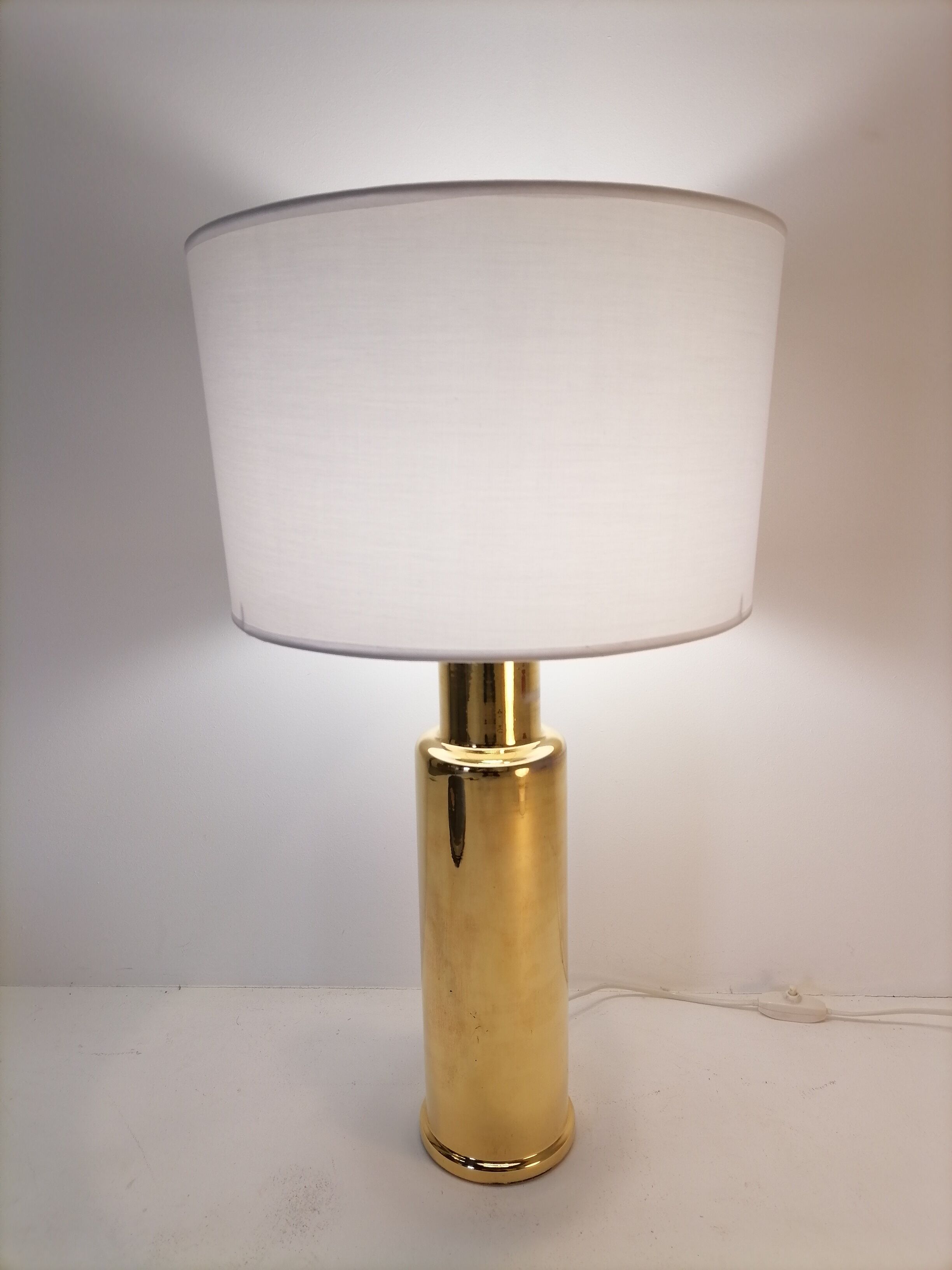 Lampe scandinave Luxus en verre doré 1970