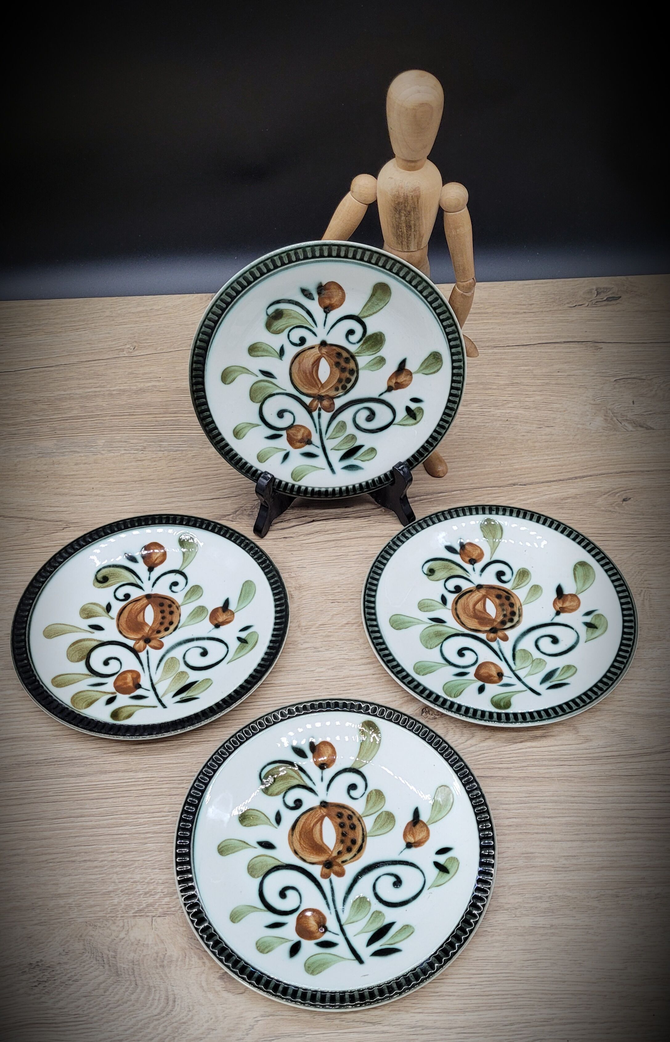Set 4 plates Boch Argenteuil