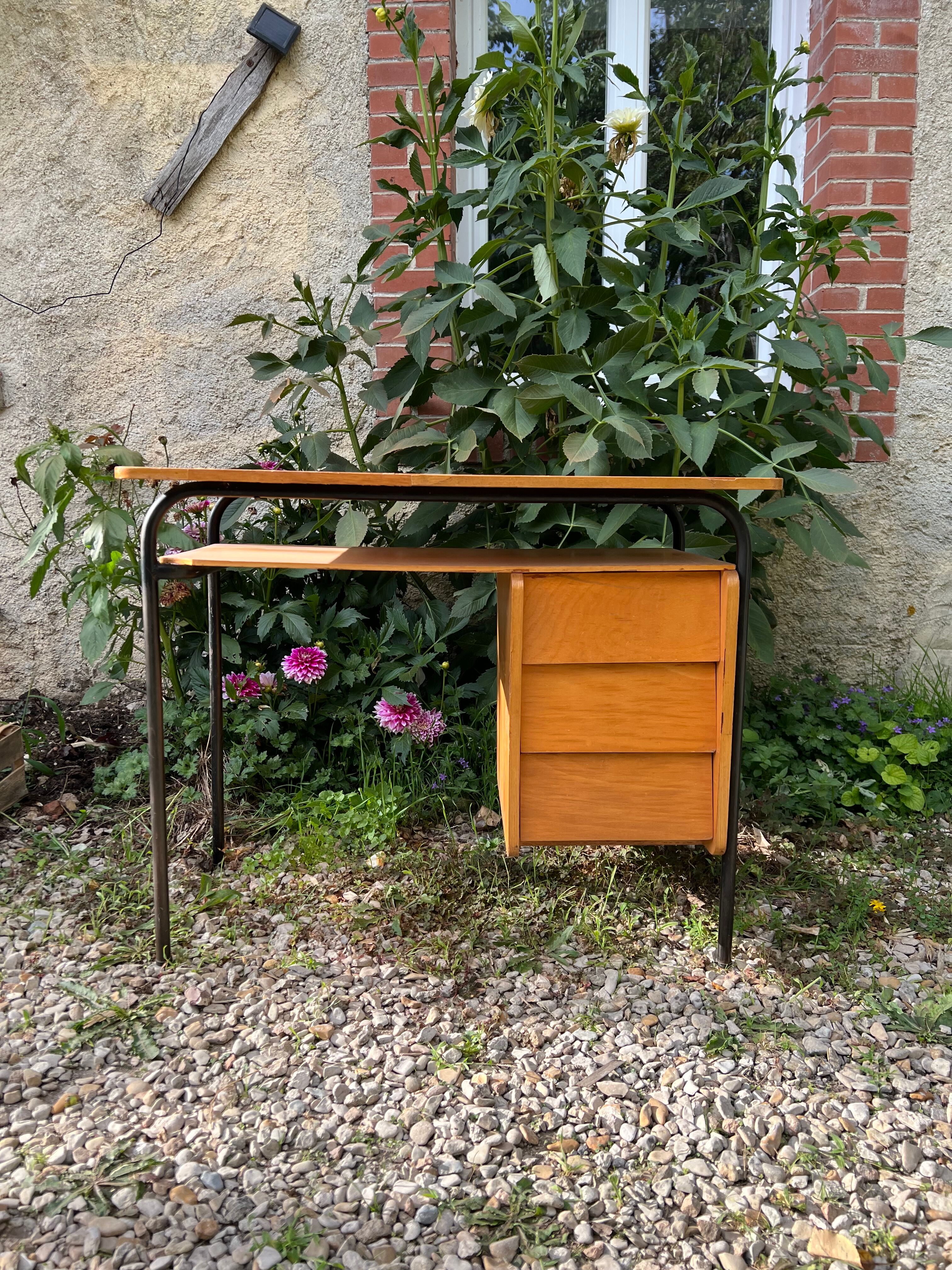 Bureau vintage