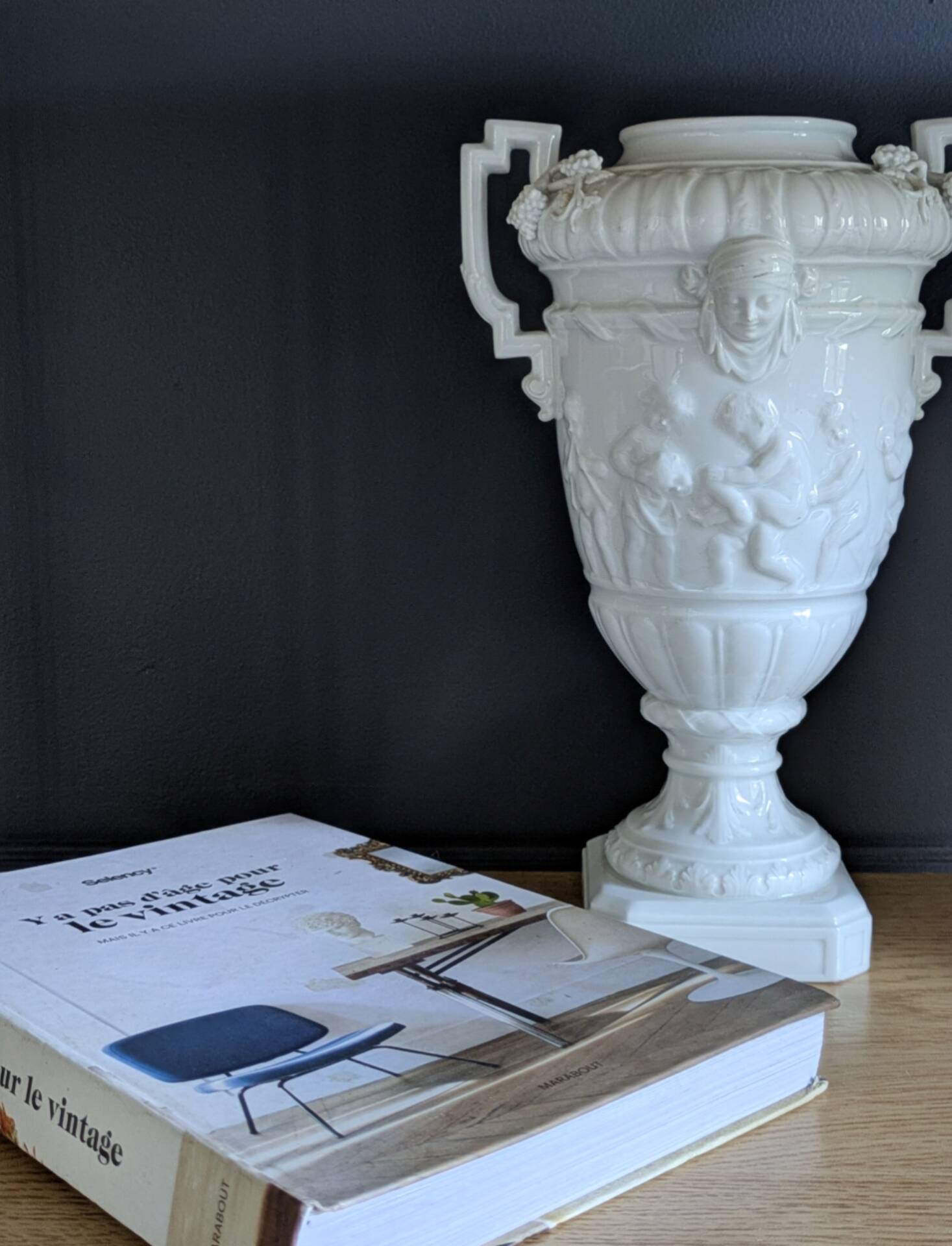 Ancient Médicis vase